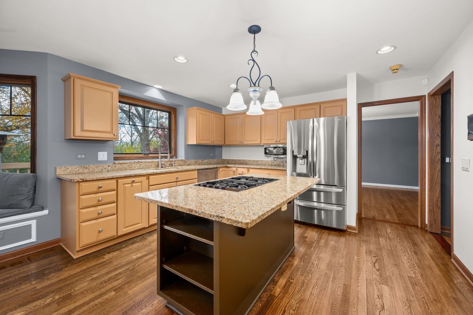 West Chicago, Illinois, 60185, United States, 4 Bedrooms Bedrooms, ,4 BathroomsBathrooms,Residential,For Sale,1991101