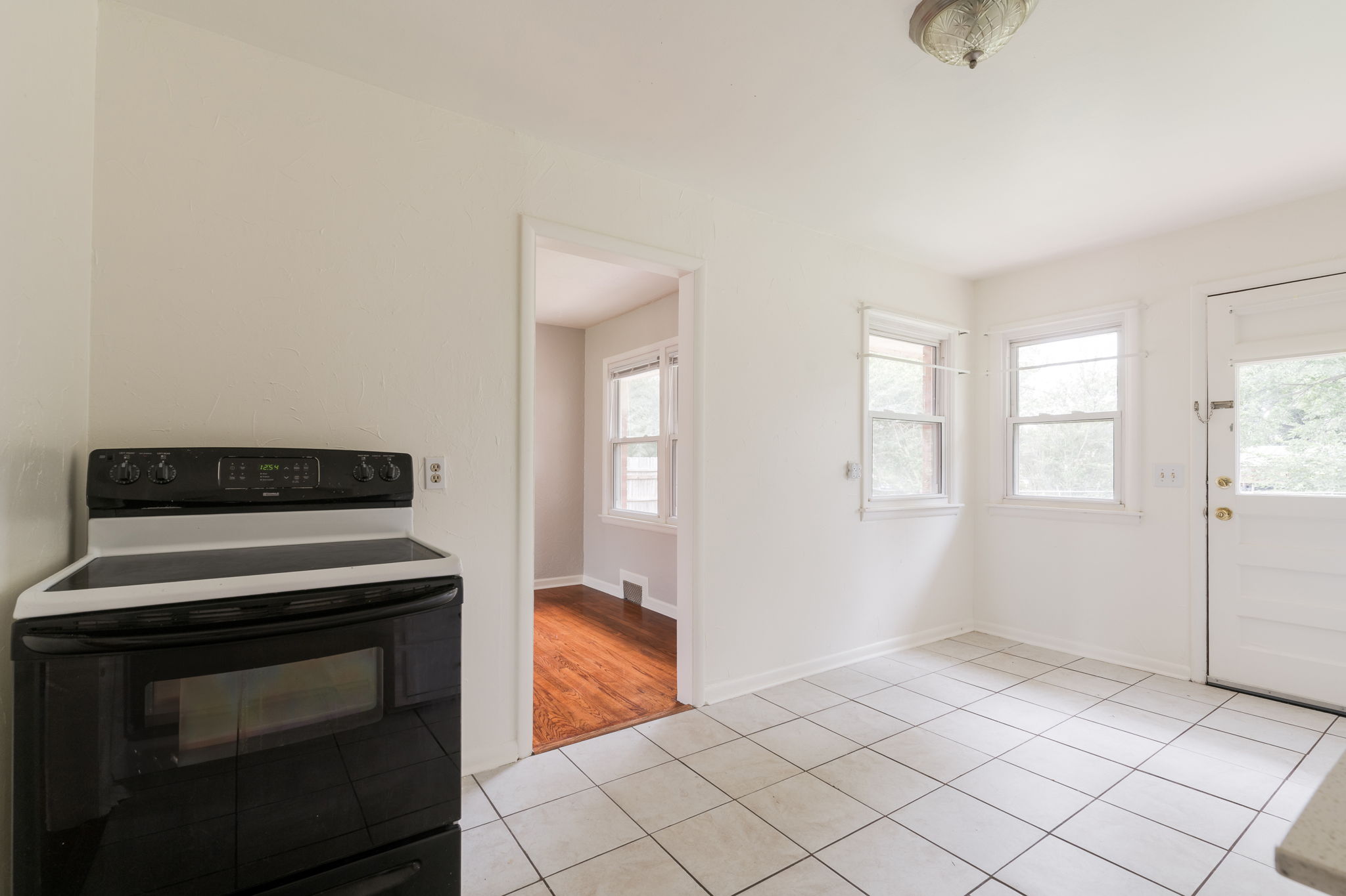  2505 Ashley Drive, The Village, OK 73120 - 物件實景
