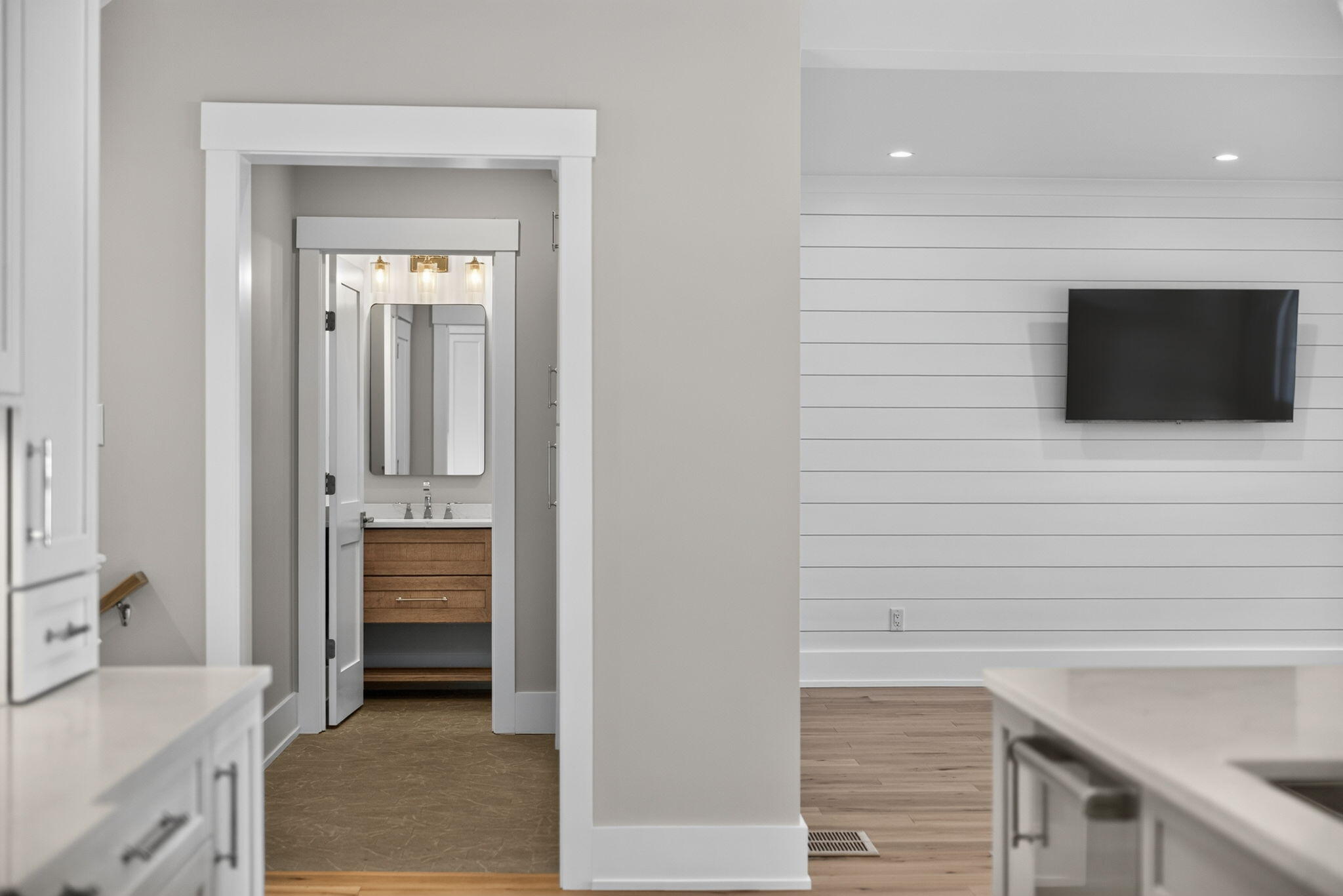  533 Woods Hole Road UNIT B102 - 物件實景