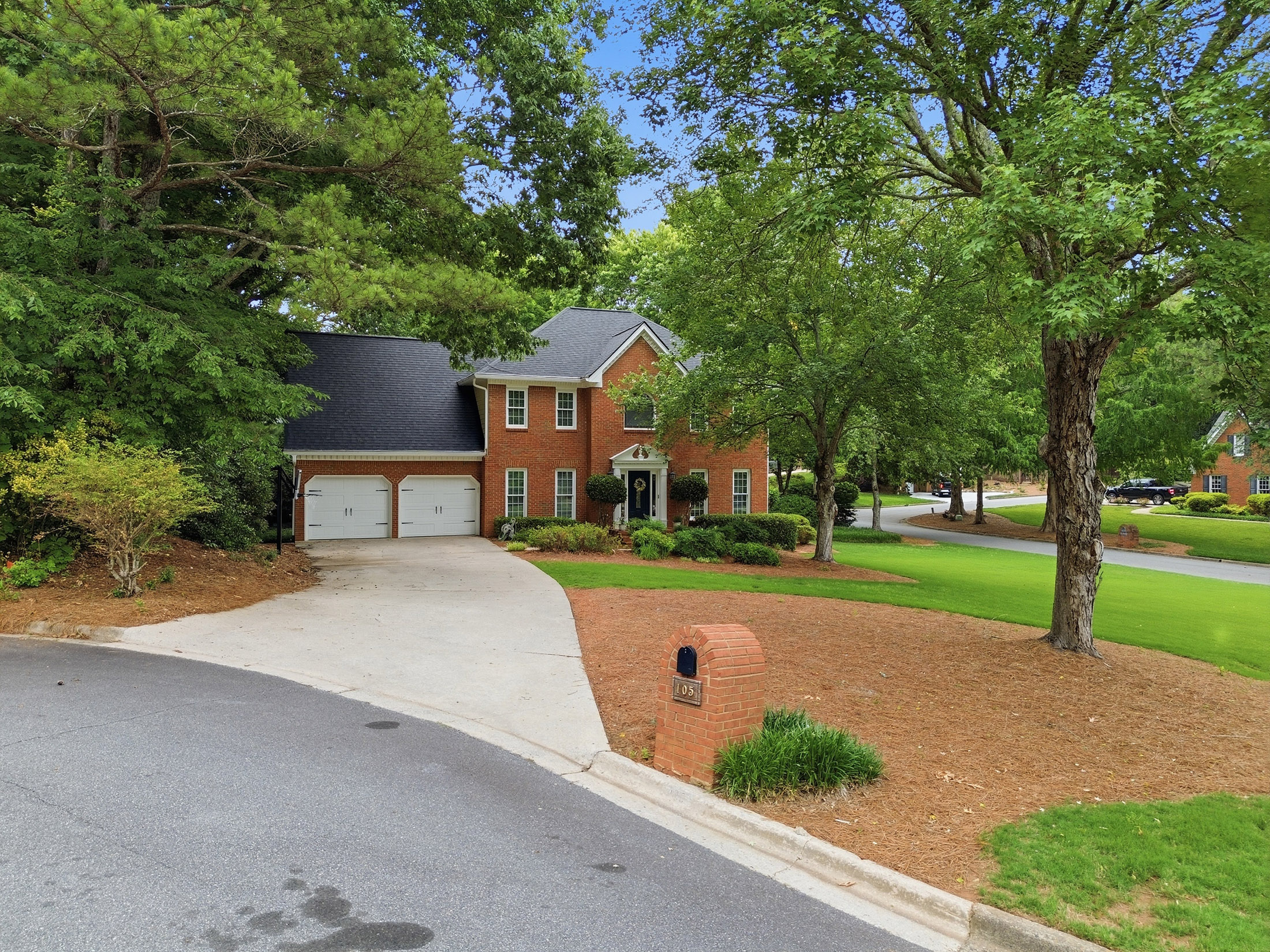  Tucked Into a Cul-de-Sac in Johns Creek’s Sought-After Glastonberry Neighborhood - 物件實景