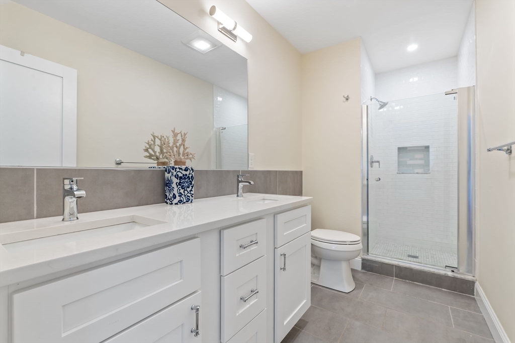 Sandwich, Massachusetts, 02563, United States, 4 Bedrooms Bedrooms, ,4 BathroomsBathrooms,Residential,For Sale,1981432