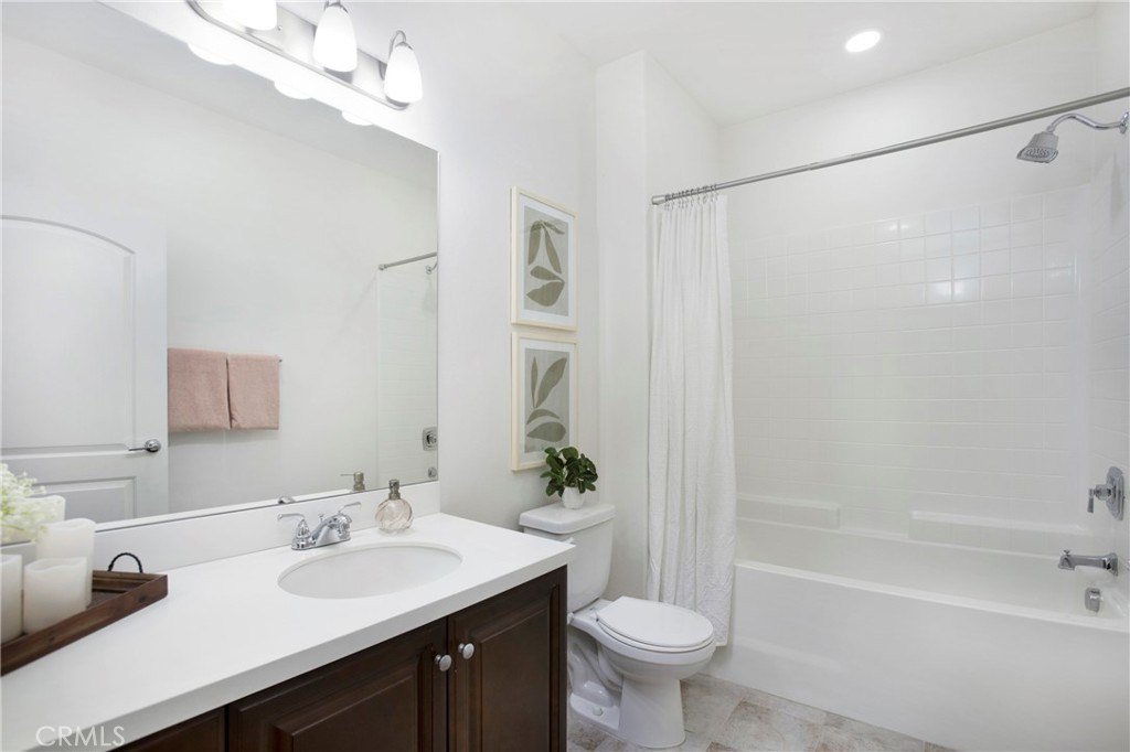 Brea, California, 92823, United States, 2 Bedrooms Bedrooms, ,2 BathroomsBathrooms,Residential,For Sale,1939924