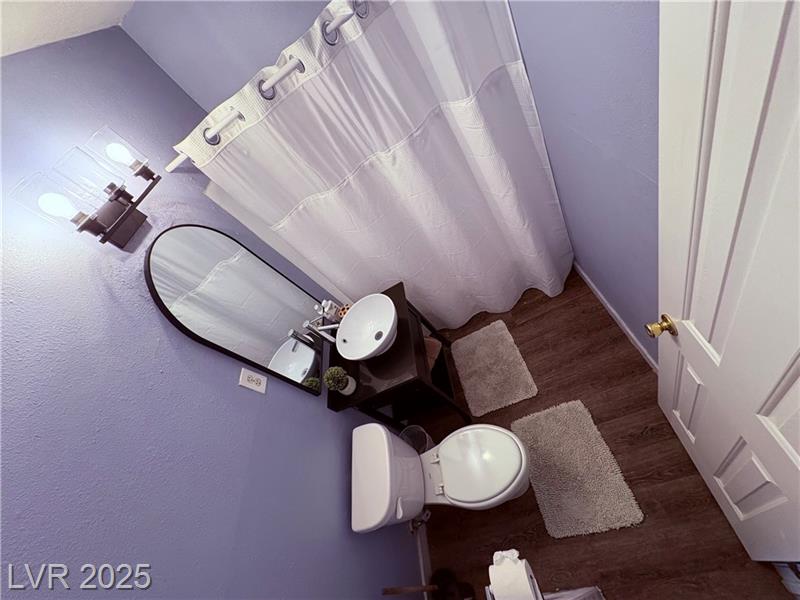 Las Vegas, Nevada, 89106, United States, 4 Bedrooms Bedrooms, ,4 BathroomsBathrooms,Residential,For Sale,1979989