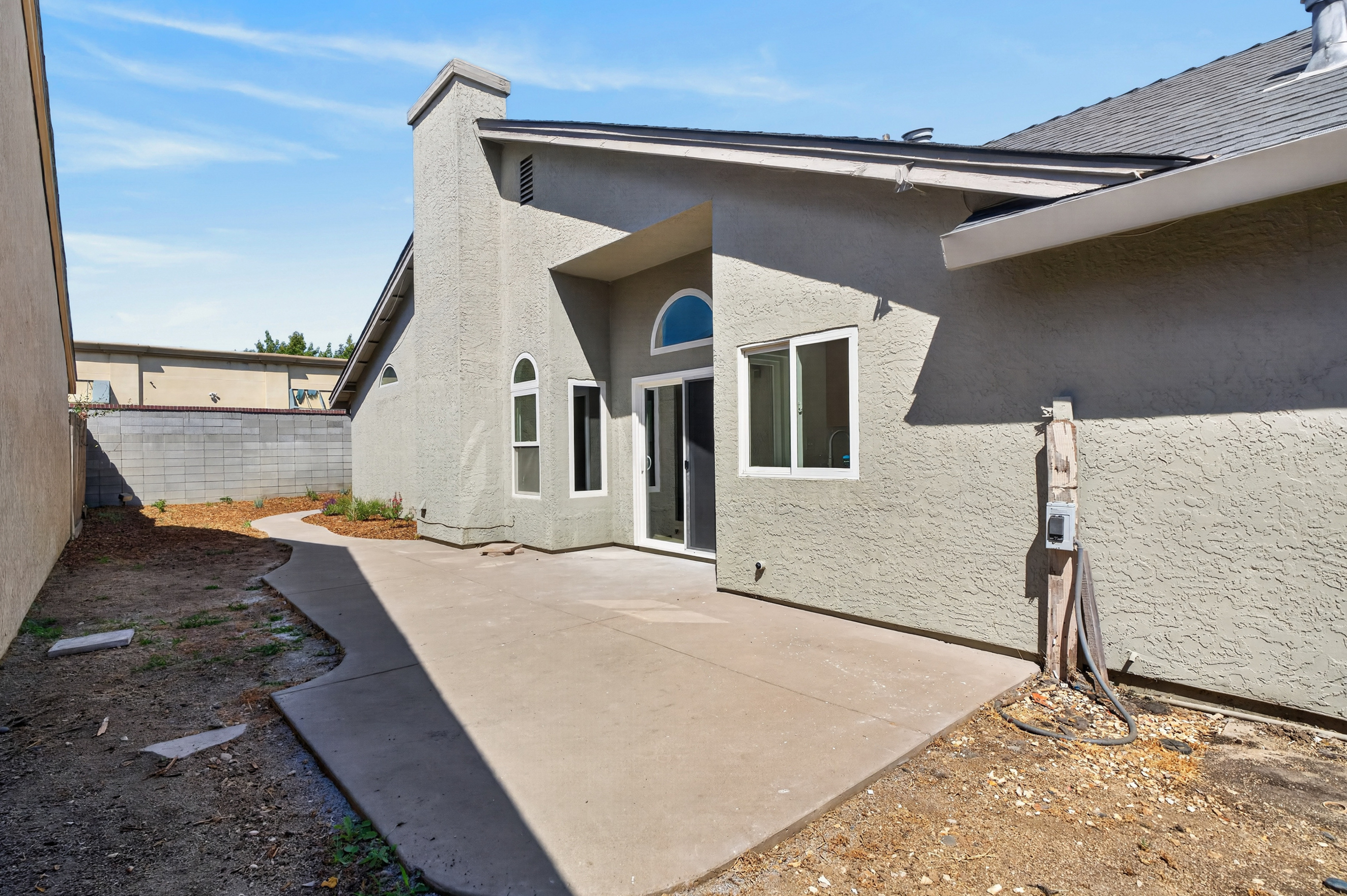  8048 Cardale Way, Sacramento, CA 95829 - 物件實景