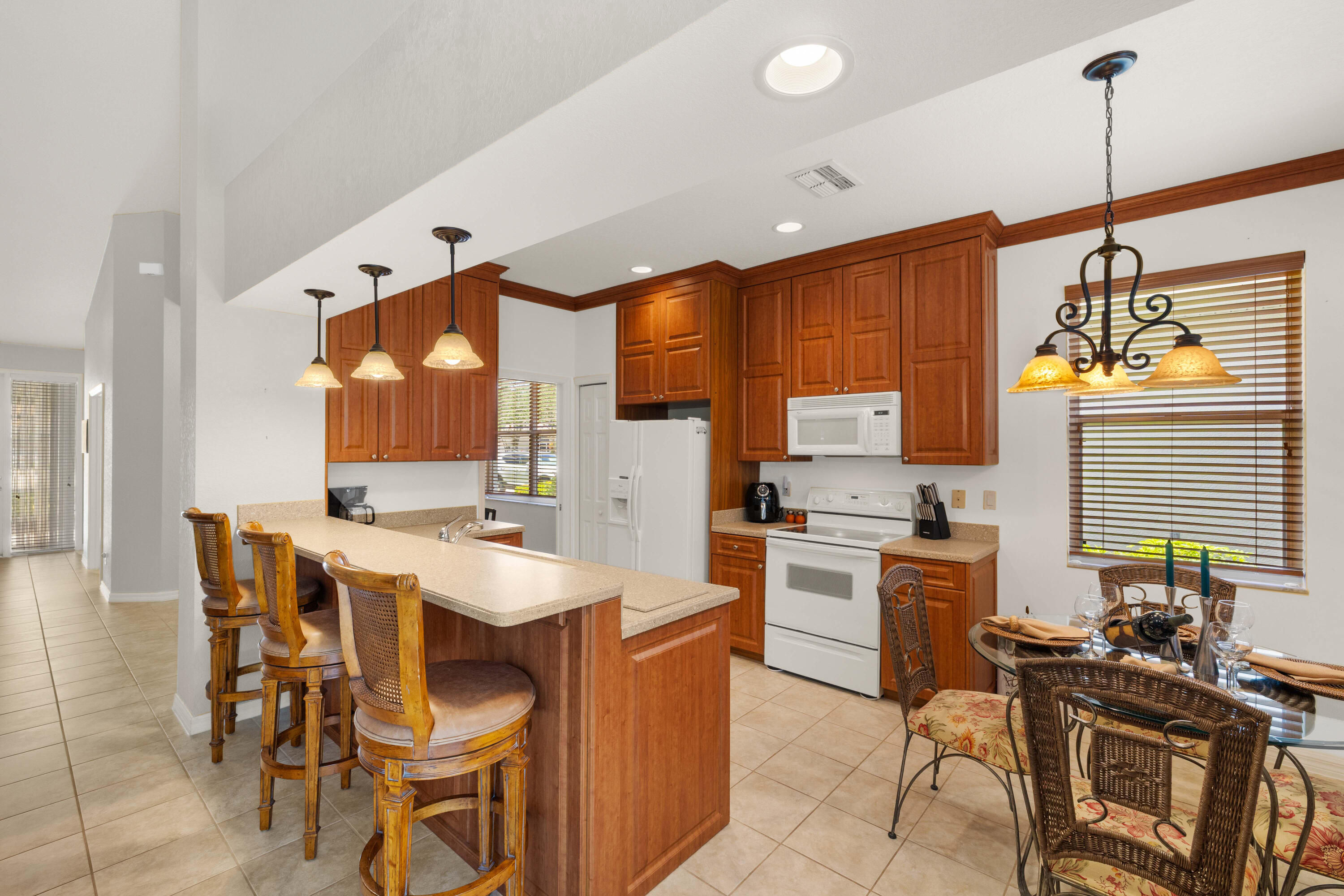 Naples, Florida, 34104, United States, 2 Bedrooms Bedrooms, ,2 BathroomsBathrooms,Residential,For Sale,1990967