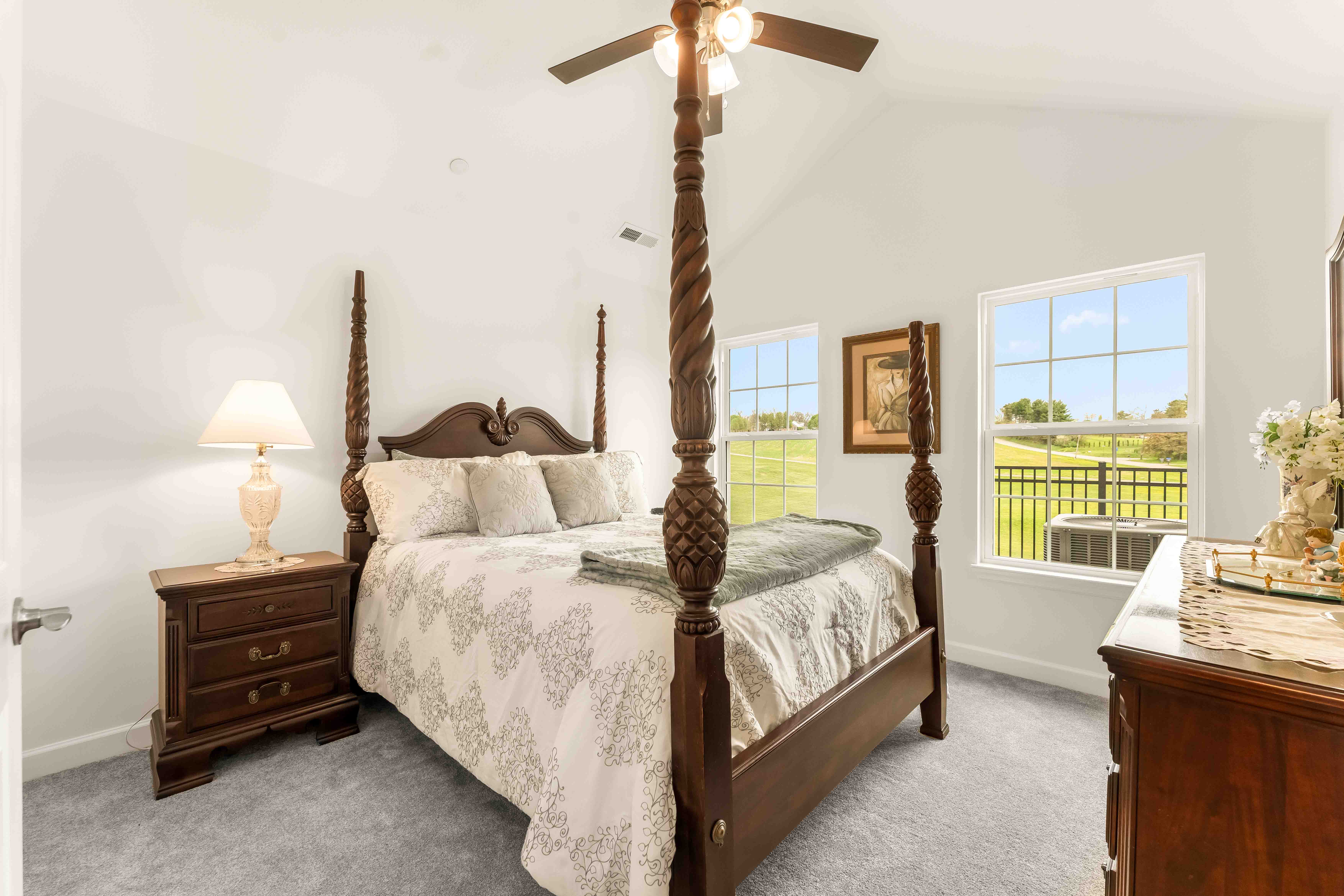  2003 South Links Avenue - 物件實景