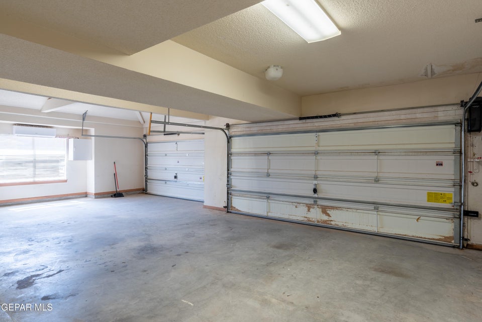 El Paso, Texas, 79934, United States, 4 Bedrooms Bedrooms, ,4 BathroomsBathrooms,Residential,For Sale,1978483