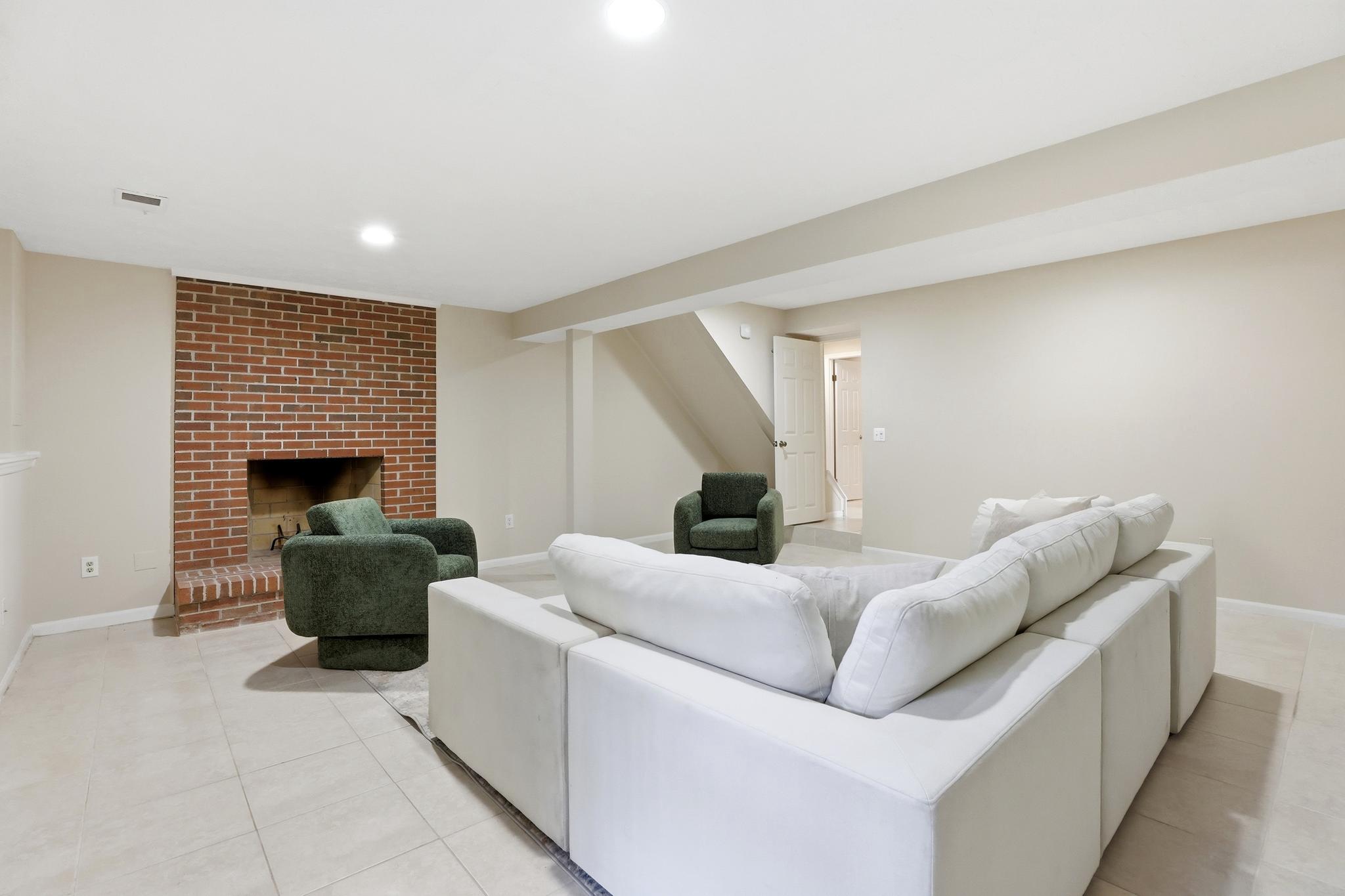  6167 Morning Glory Road, Alexandria, VA, 22310 - 物件實景