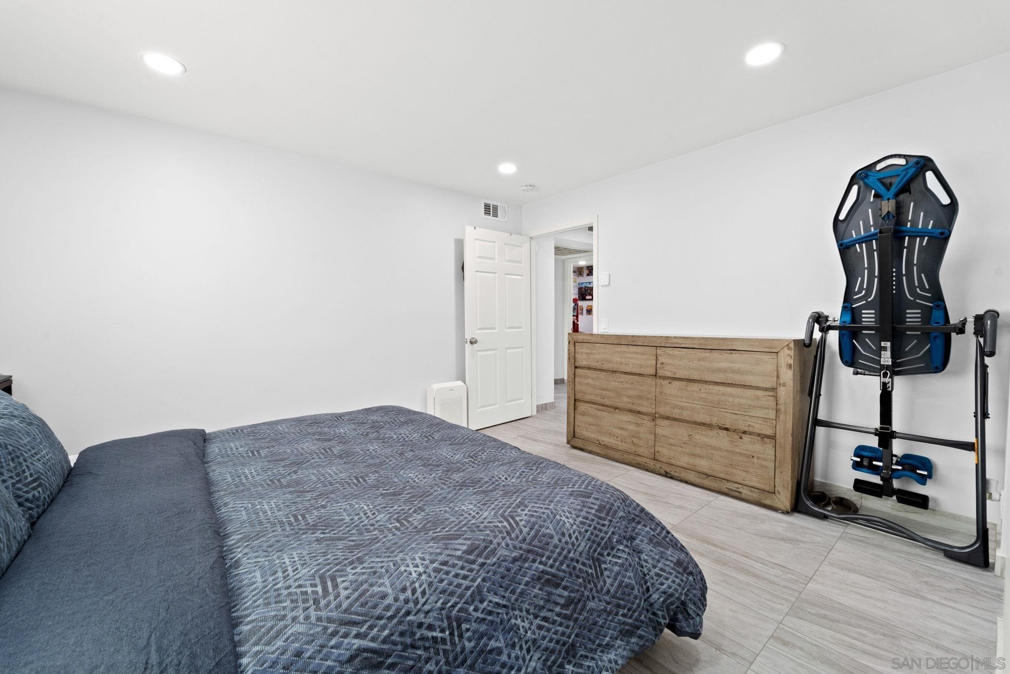 El Cajon, California, 92020, United States, 3 Bedrooms Bedrooms, ,2 BathroomsBathrooms,Residential,For Sale,1784508