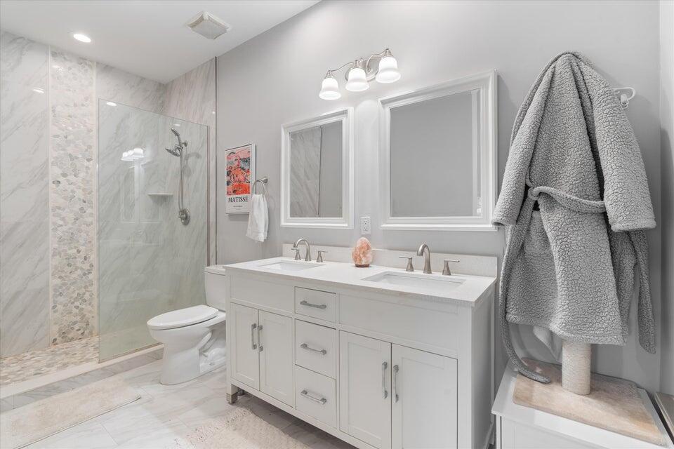 Lighthouse Point, Florida, 33064, United States, 4 Bedrooms Bedrooms, ,4 BathroomsBathrooms,Residential,For Sale,1992146