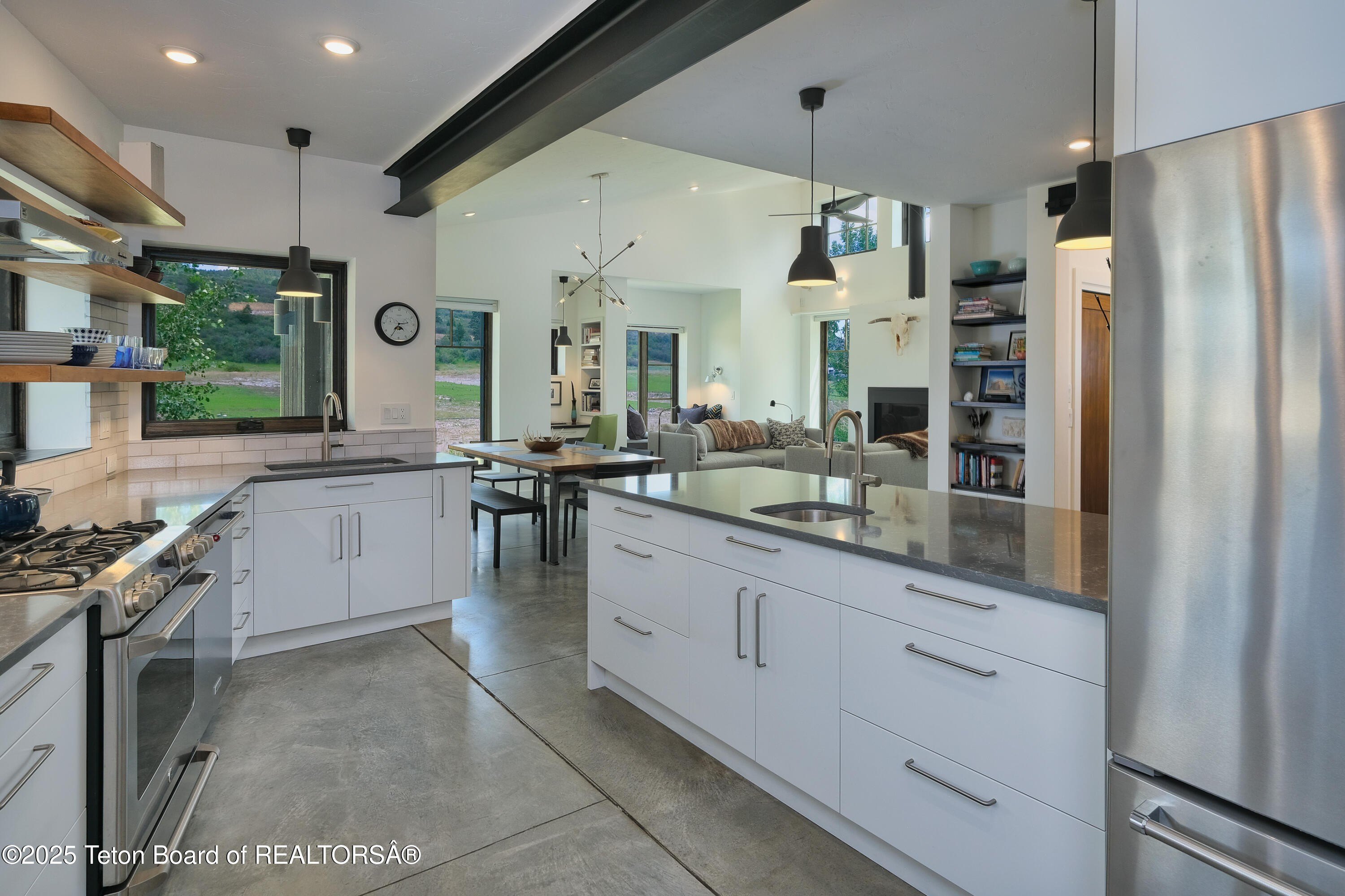 Victor, Idaho, 83455, United States, 4 Bedrooms Bedrooms, ,2 BathroomsBathrooms,Residential,For Sale,1895074