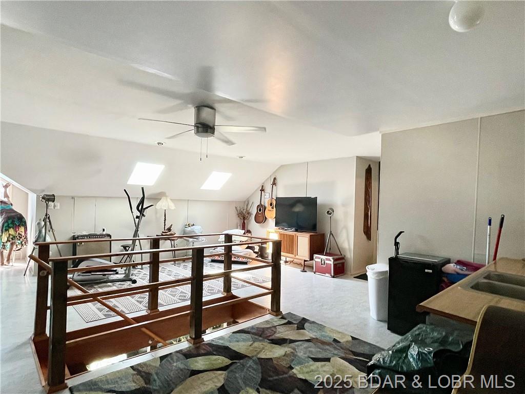 Gravois Mills, Missouri, 65037, United States, 5 Bedrooms Bedrooms, ,4 BathroomsBathrooms,Residential,For Sale,1829995