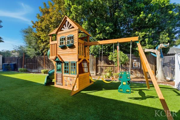 Hanford, California, 93230, United States, 4 Bedrooms Bedrooms, ,2 BathroomsBathrooms,Residential,For Sale,1976494