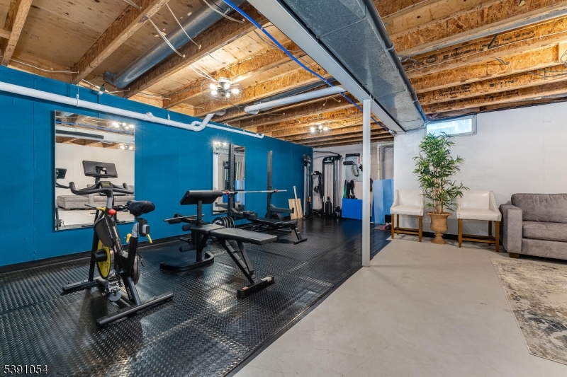 Readington Twp., New Jersey, 08889, United States, 3 Bedrooms Bedrooms, ,3 BathroomsBathrooms,Residential,For Sale,1989352