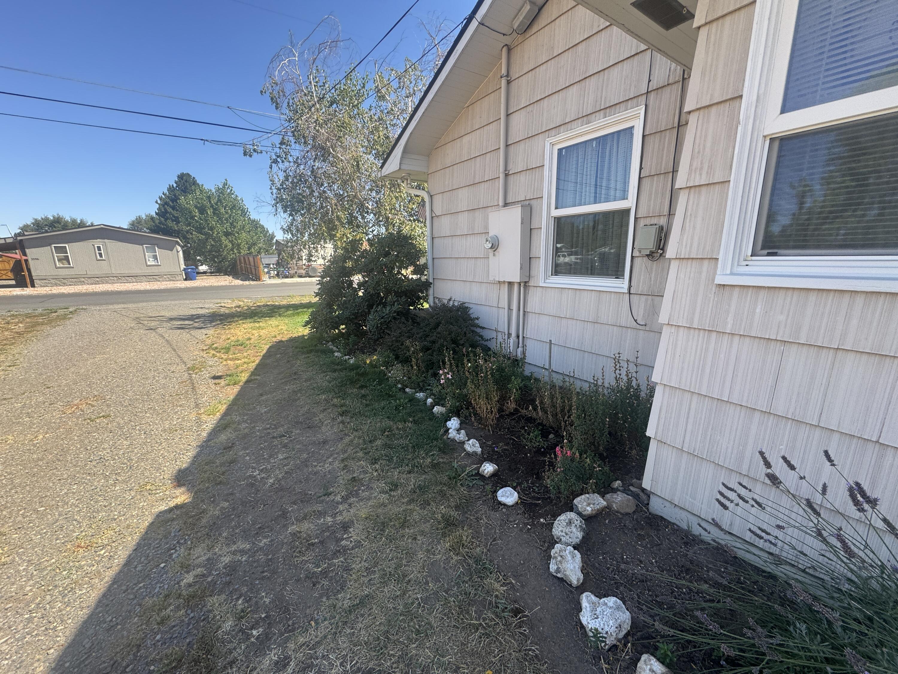 Redmond, Oregon, 97756, United States, 2 Bedrooms Bedrooms, ,1 BathroomBathrooms,Residential,For Sale,2008115