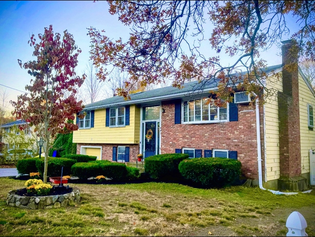 Braintree, Massachusetts, 02184, United States, 4 Bedrooms Bedrooms, ,2 BathroomsBathrooms,Residential,For Sale,1988113