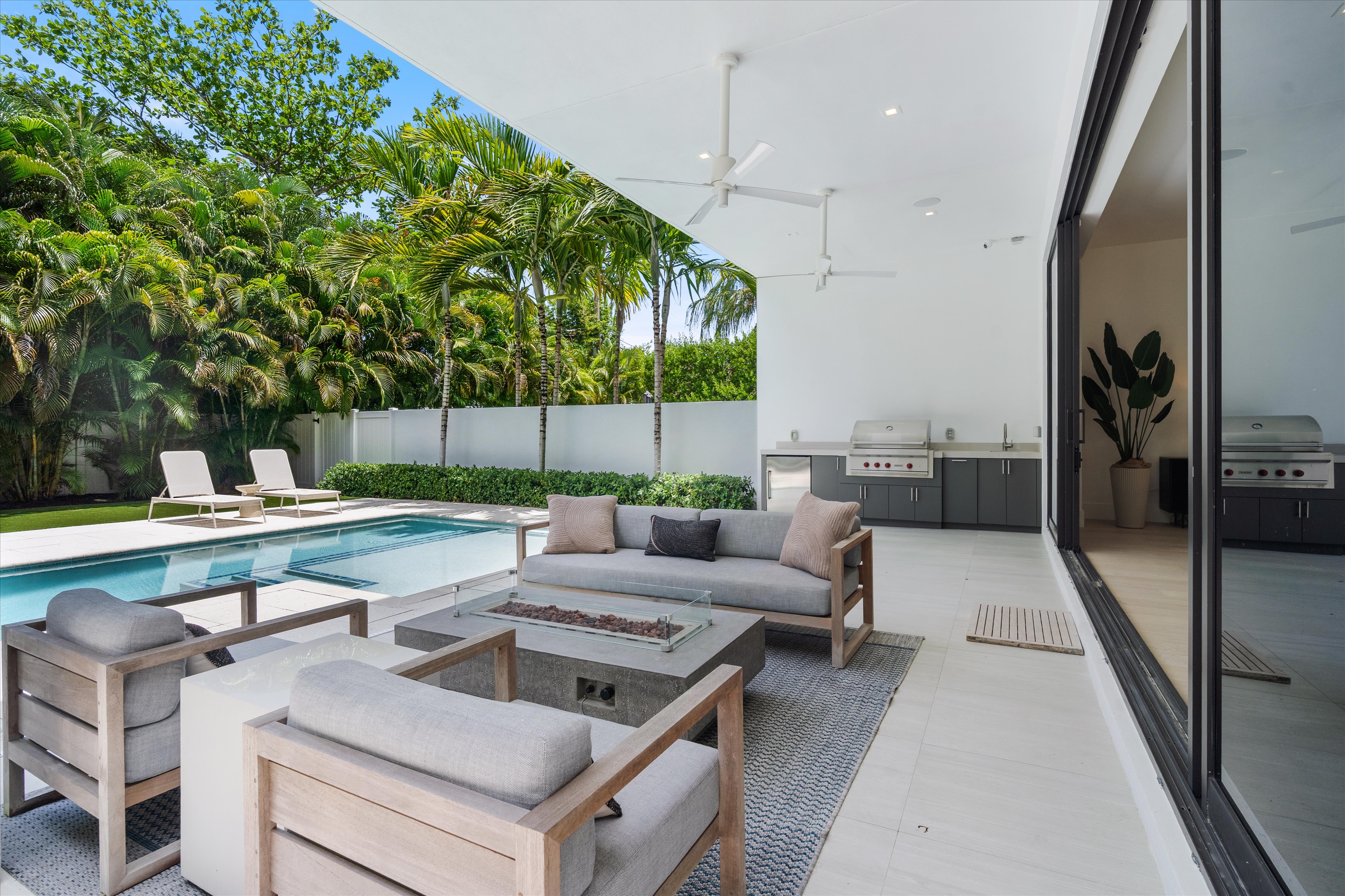  907 Witherspoon Ln, Delray Beach, FL, 33483 - 物件實景
