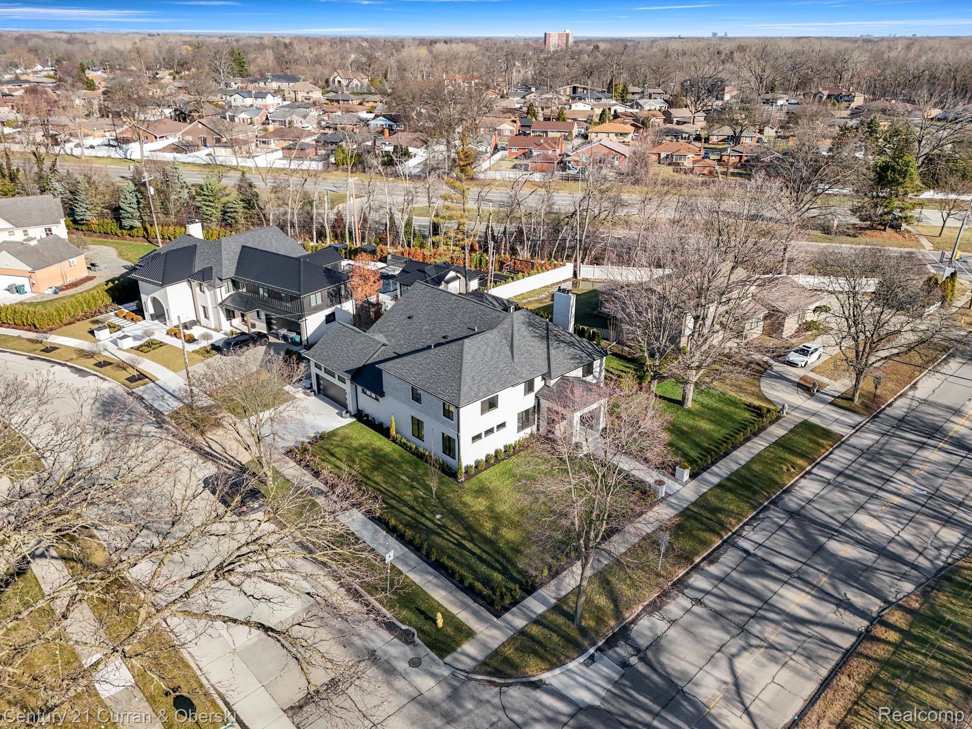 Dearborn, Michigan, 48128, United States, 5 Bedrooms Bedrooms, ,5 BathroomsBathrooms,Residential,For Sale,2030794