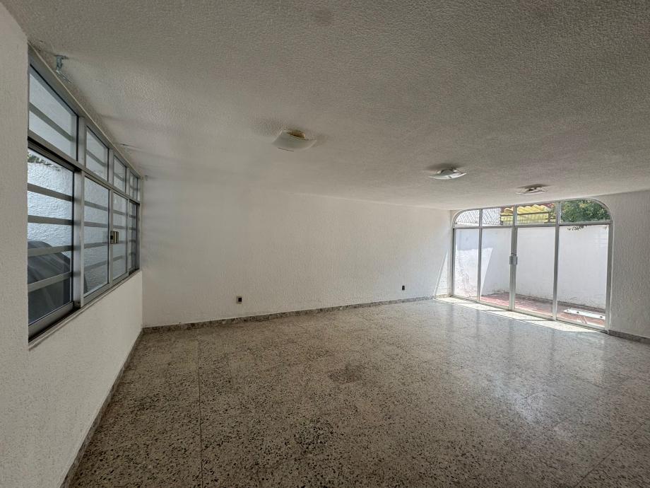 Tlalnepantla de Baz, Estado de méxico, 54050, Mexico, 3 Bedrooms Bedrooms, ,1 BathroomBathrooms,Residential,For Sale,1941924