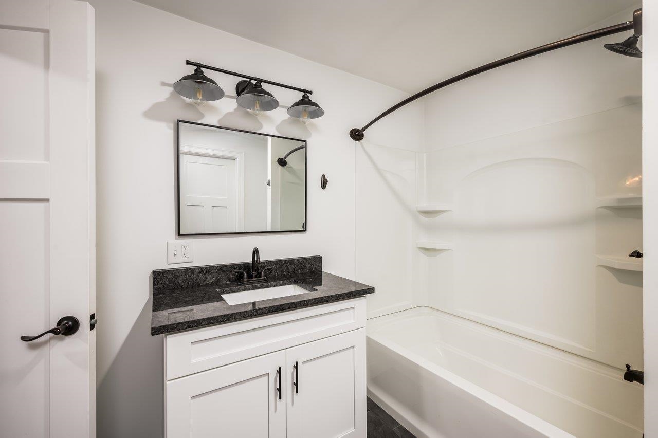 Weare, New Hampshire, 03281, United States, 4 Bedrooms Bedrooms, ,4 BathroomsBathrooms,Residential,For Sale,1908360