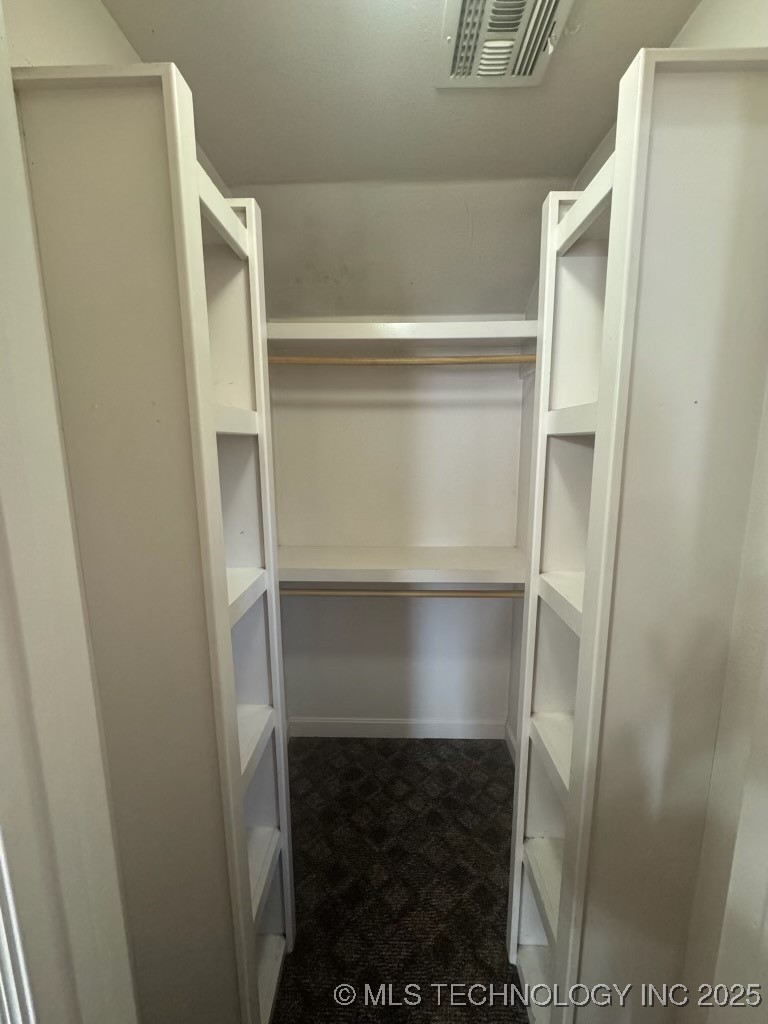 Tahlequah, Oklahoma, 74464, United States, 6 Bedrooms Bedrooms, ,8 BathroomsBathrooms,Residential,For Sale,1932775