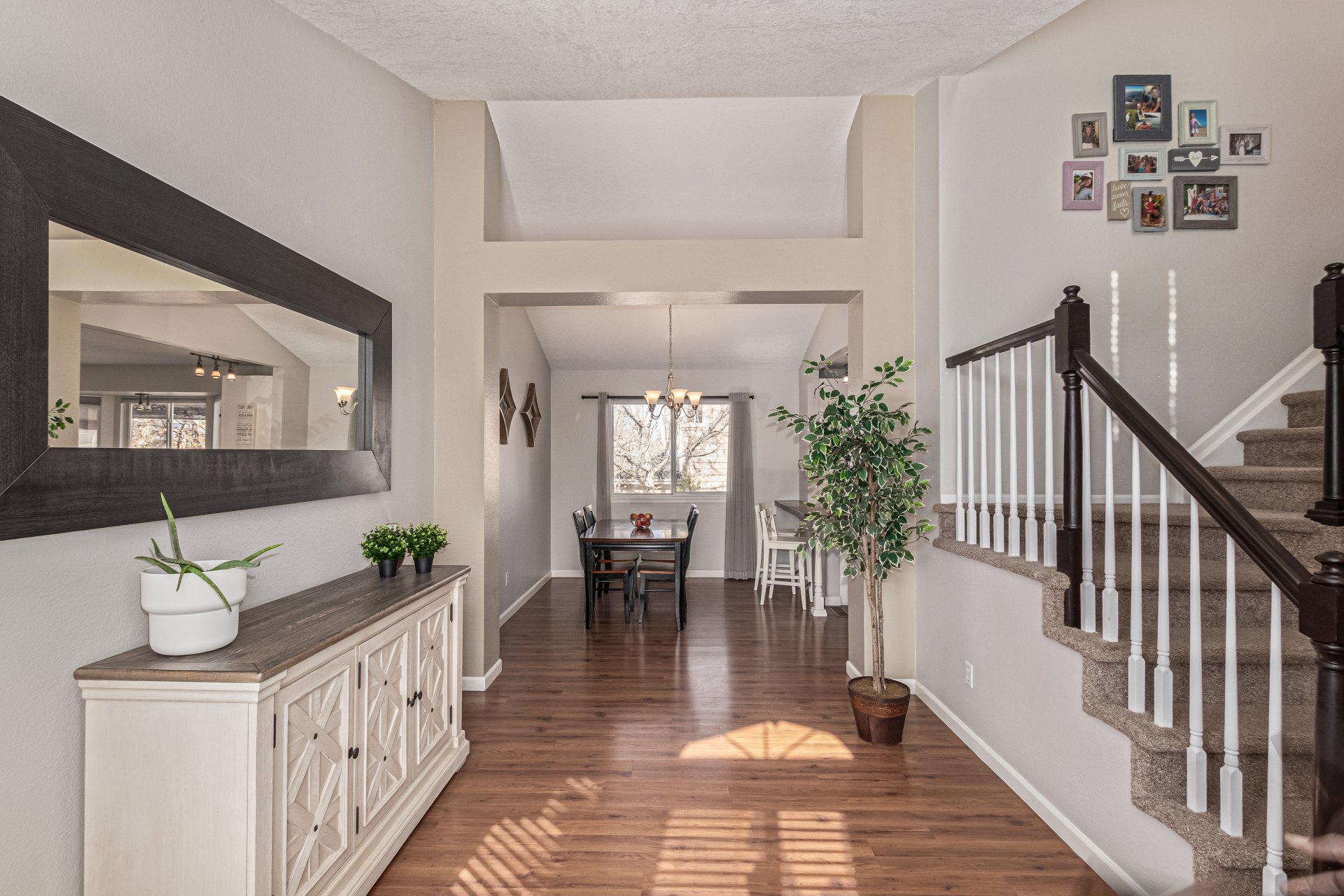 Highlands Ranch, Colorado, 80129, United States, 4 Bedrooms Bedrooms, ,2 BathroomsBathrooms,Residential,For Sale,1987309