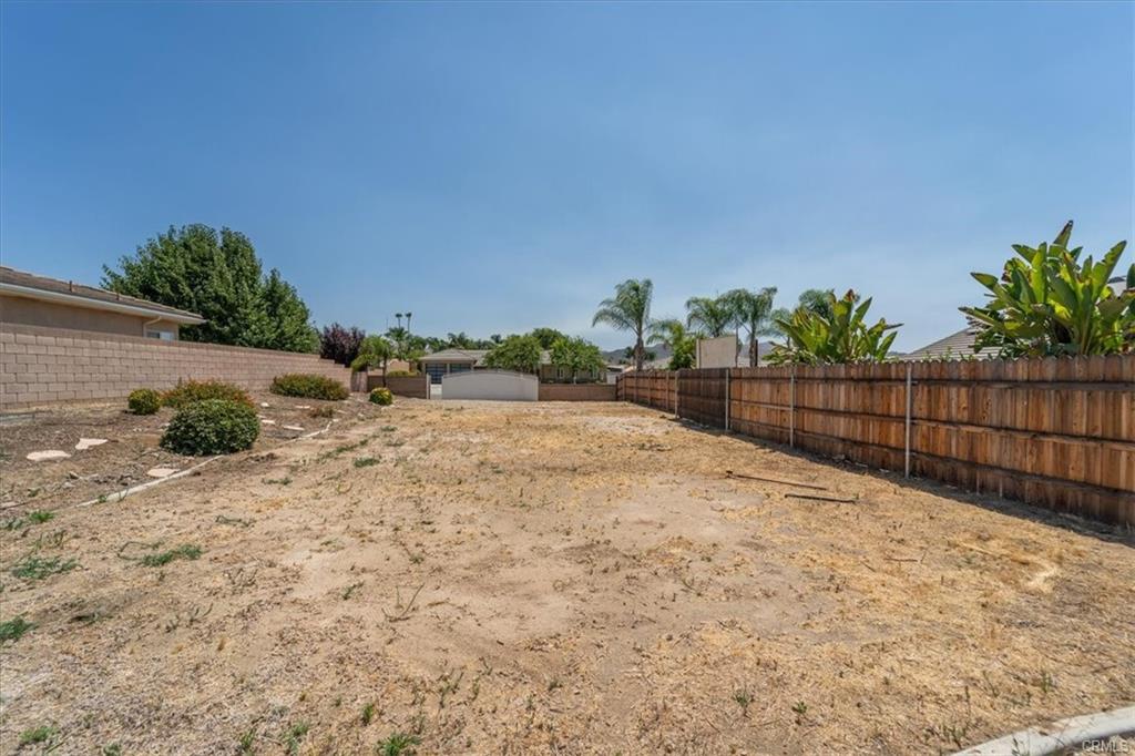 Hemet, California, 92544, United States, 4 Bedrooms Bedrooms, ,2 BathroomsBathrooms,Residential,For Sale,1899336