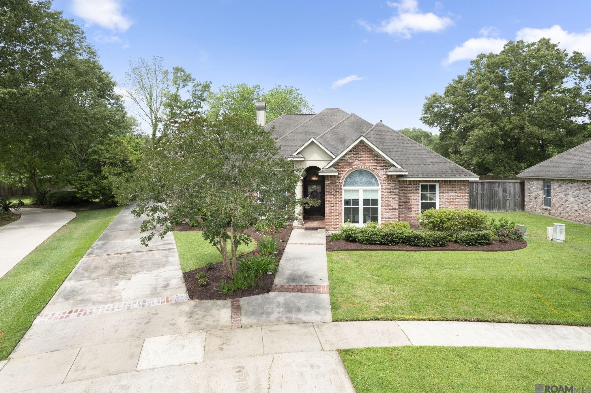 Baton Rouge, Louisiana, 70810, United States, 4 Bedrooms Bedrooms, ,3 BathroomsBathrooms,Residential,For Sale,2037860