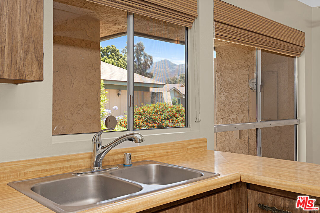 Camarillo, California, 93012, United States, 2 Bedrooms Bedrooms, ,2 BathroomsBathrooms,Residential,For Sale,1877157