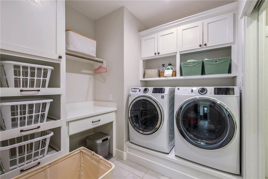 College Station, Texas, 77845, United States, 4 Bedrooms Bedrooms, ,3 BathroomsBathrooms,Residential,For Sale,1937242