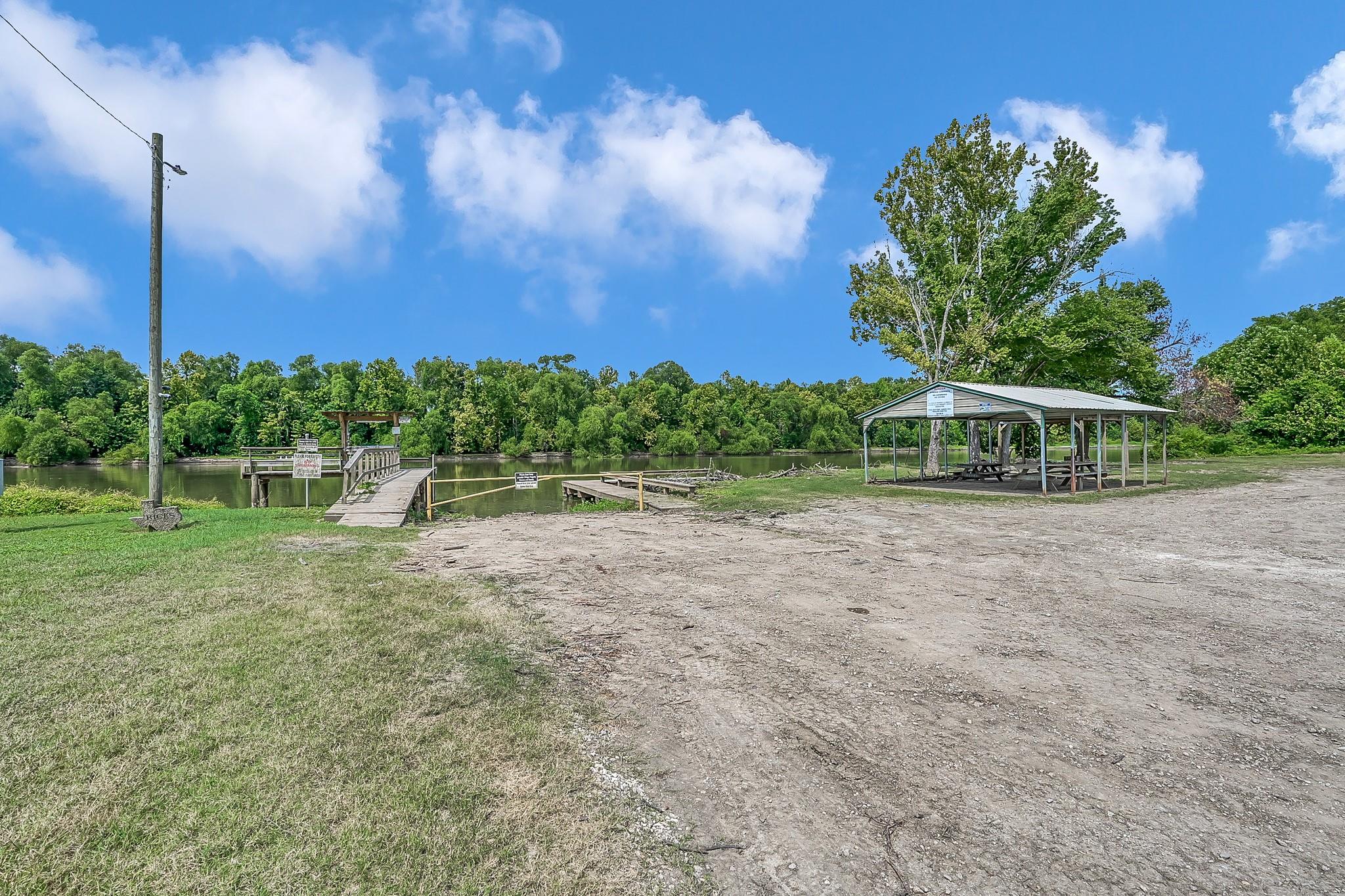 Huntsville, Texas, 77320, United States, 3 Bedrooms Bedrooms, ,2 BathroomsBathrooms,Residential,For Sale,1973925