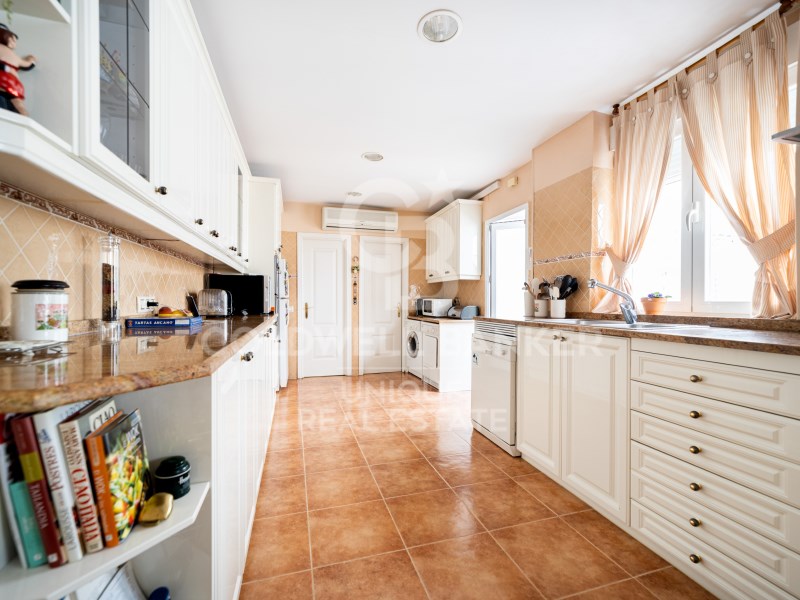 Madrid, Madrid, Chamber?, Almagro Madrid, Madrid, Madrid, Comunidad de Madrid, ES, 6 Bedrooms Bedrooms, ,4 BathroomsBathrooms,Residential,For Sale,Madrid, Madrid, Chamber?, Almagro Madrid, Madrid, ,1619918