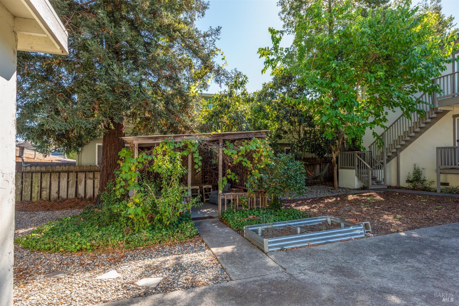 Petaluma, California, 94952, United States, ,Residential,For Sale,1992562