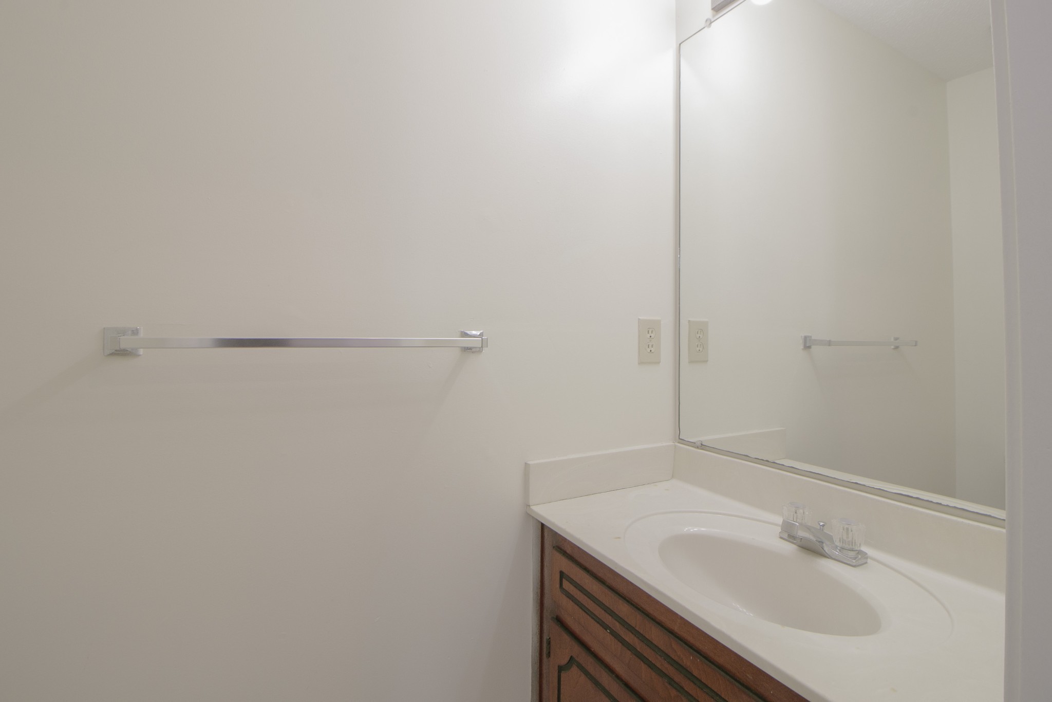 Clarksville, Tennessee, 37042, United States, ,Residential,For Sale,2013065