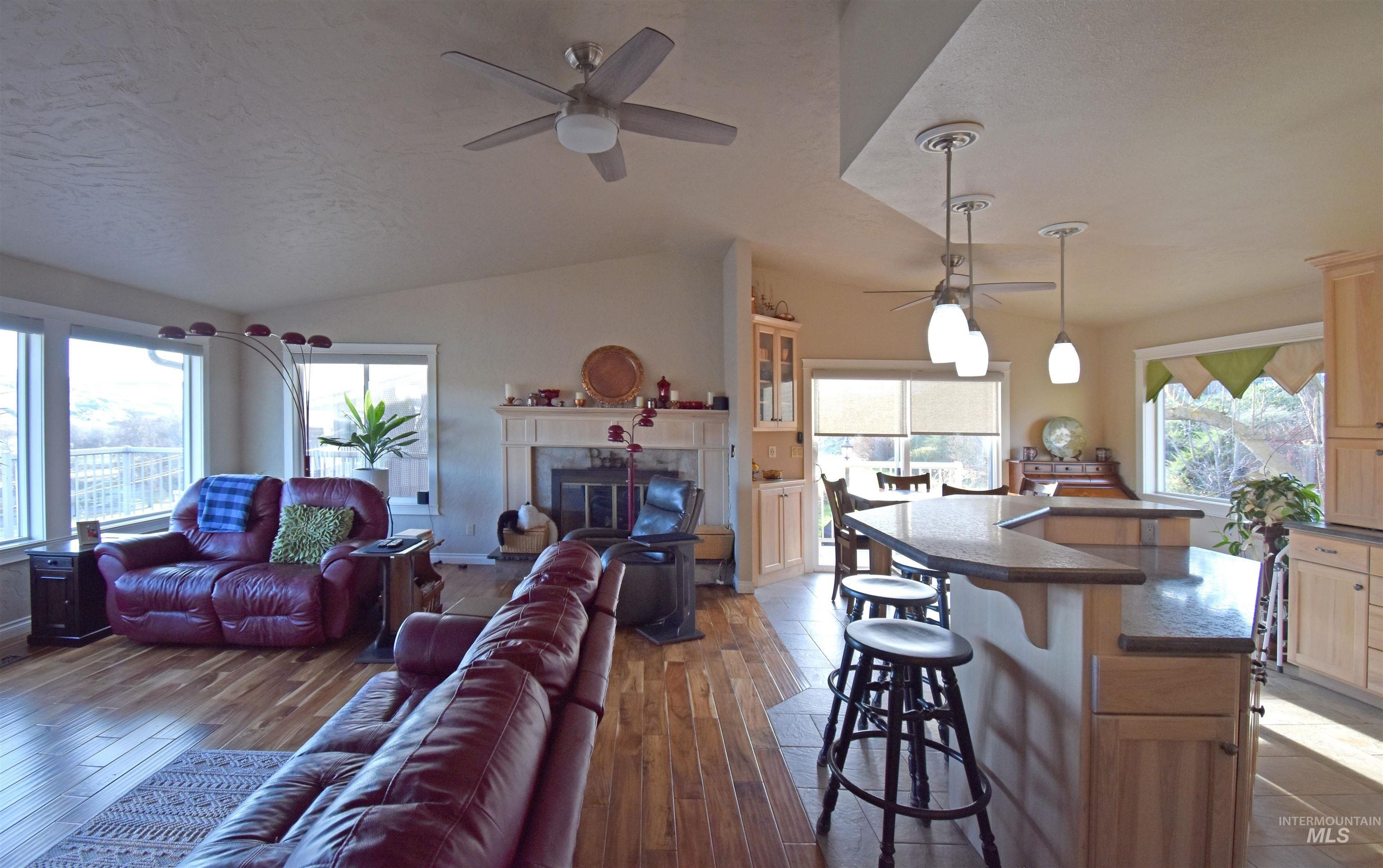 Clarkston, Washington, 99403, United States, 4 Bedrooms Bedrooms, ,2 BathroomsBathrooms,Residential,For Sale,2011343