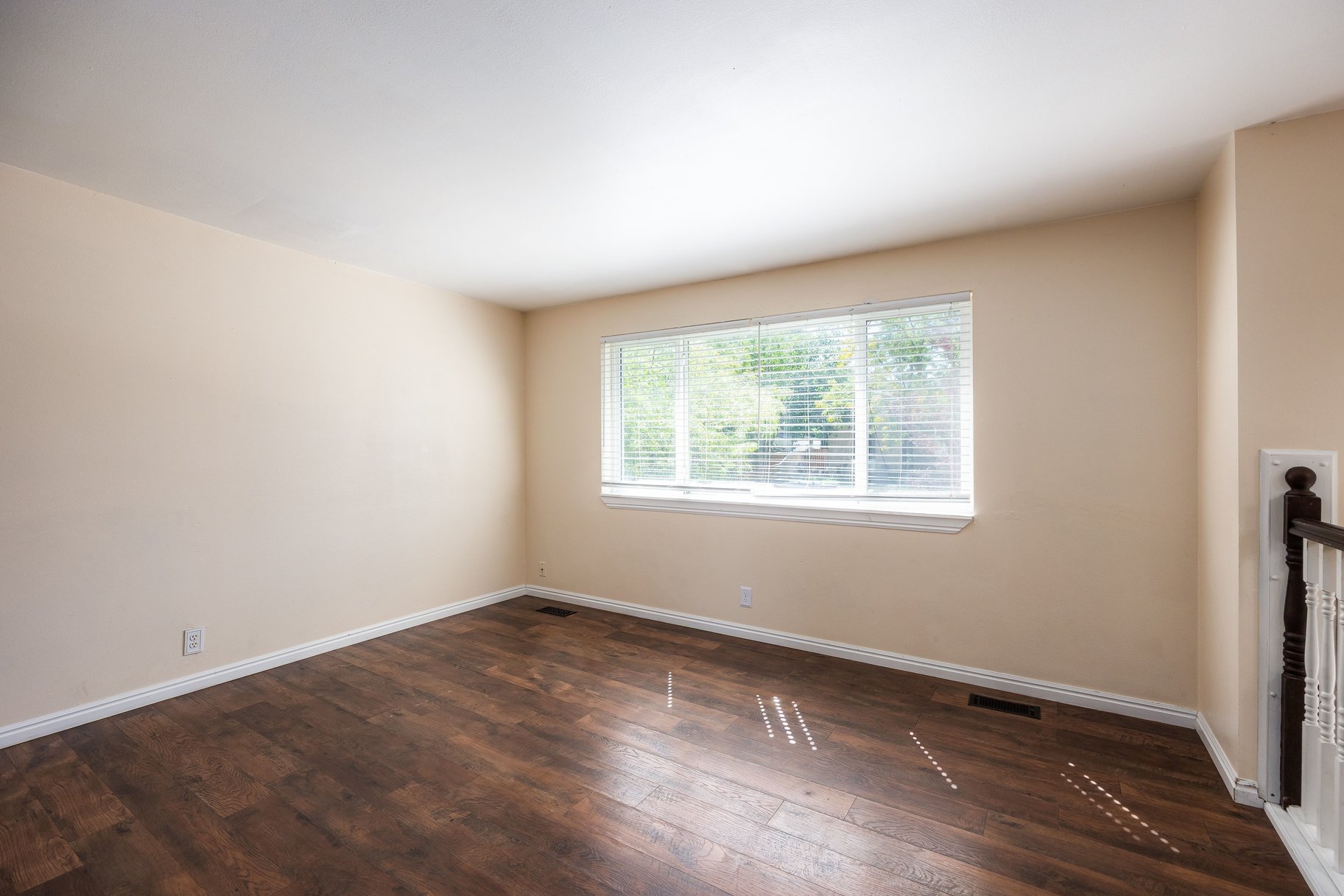  Comfort, Space & Convenience in the Heart of West Valley - 物件實景