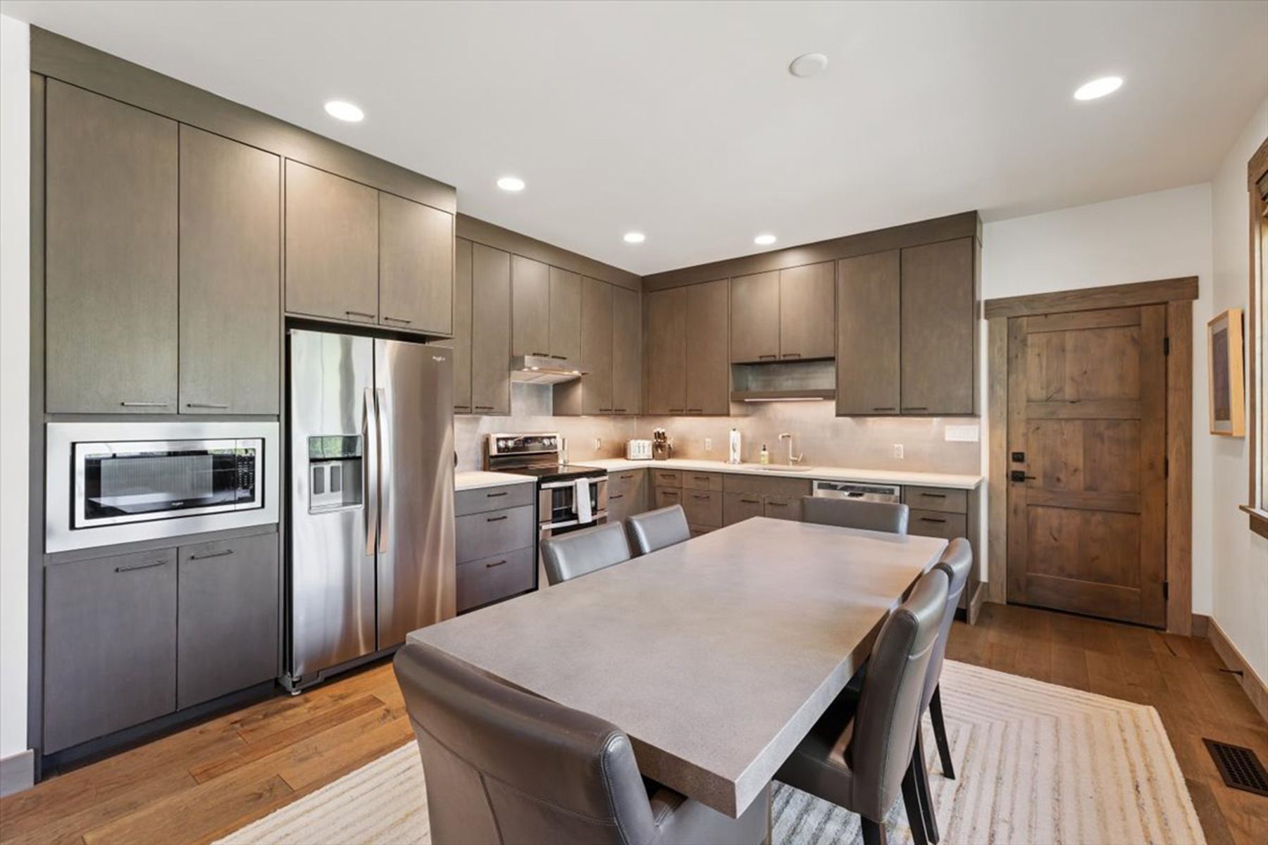  Elevated Westbank Living with Buildout Potential - 物件實景