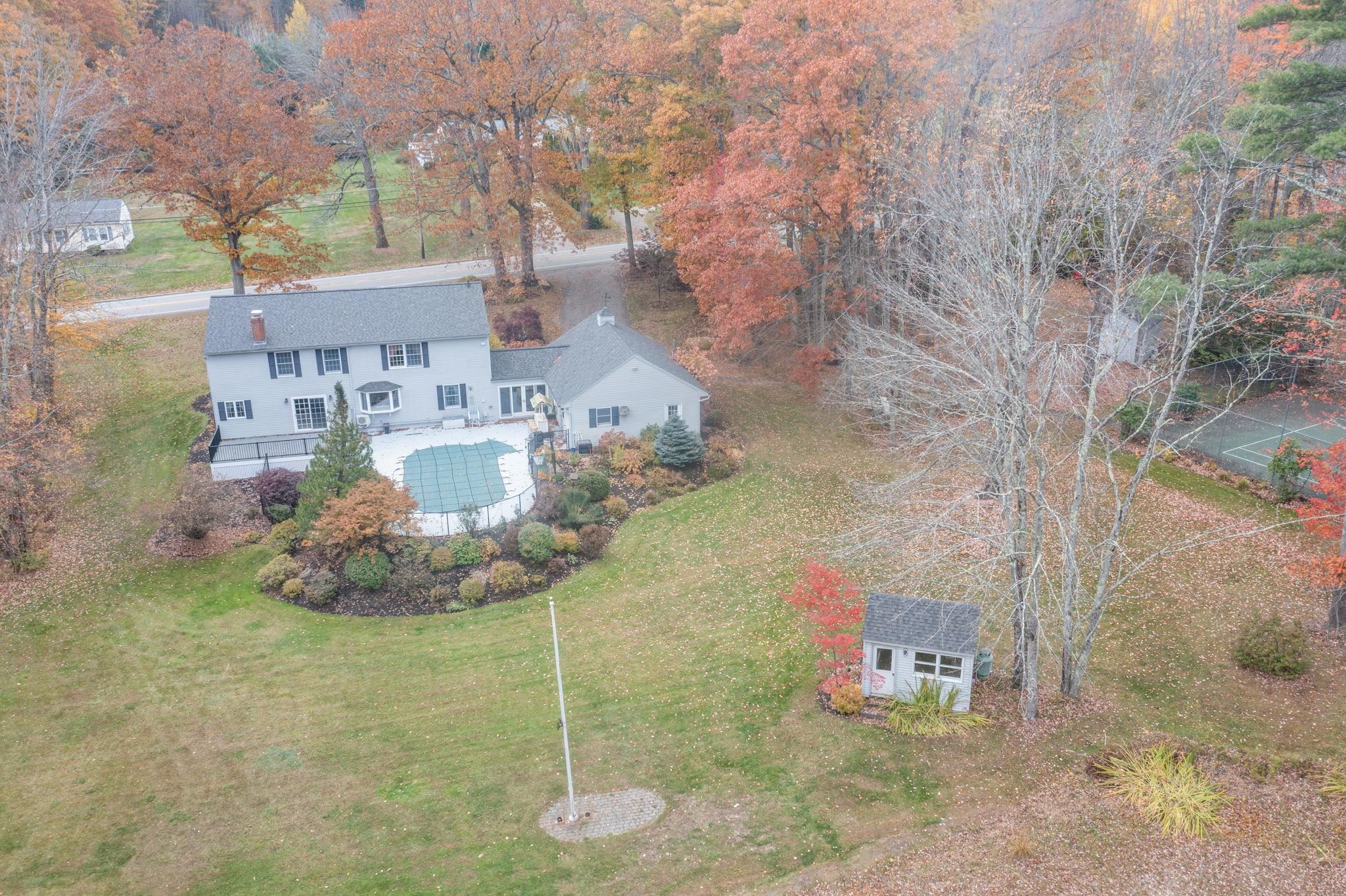 Rochester, New Hampshire, 03867, United States, 4 Bedrooms Bedrooms, ,1 BathroomBathrooms,Residential,For Sale,1985747