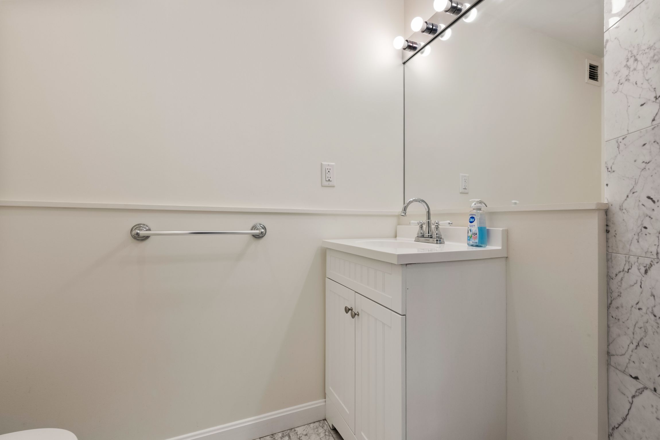  85 East India Row, Unit 10G, Boston, MA, 02110 - 物件實景