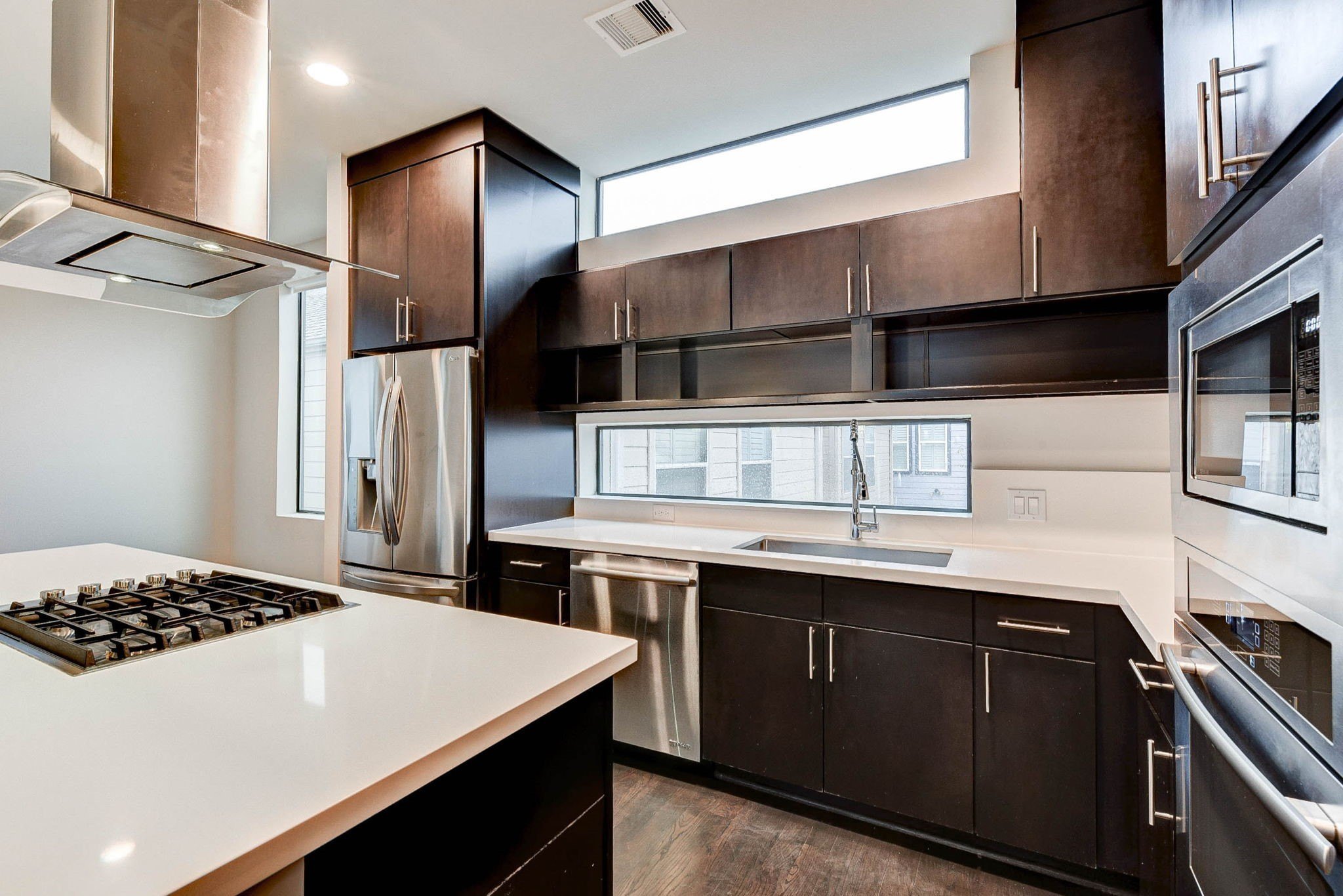 Houston, Texas, 77007, United States, 3 Bedrooms Bedrooms, ,4 BathroomsBathrooms,Residential,For Sale,1935957