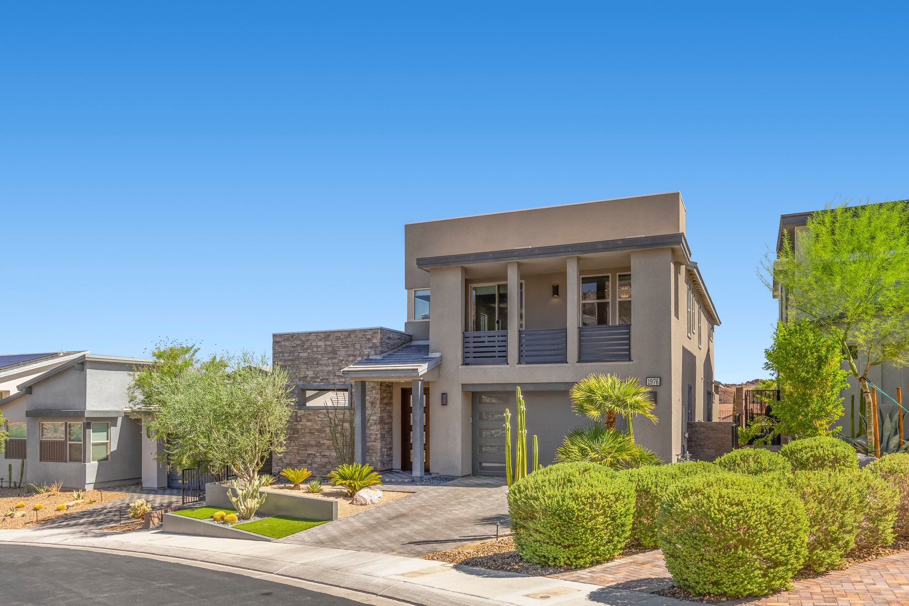  Mountainside Henderson Retreat with Strip Views & Resort-Style Backyard - 物件實景
