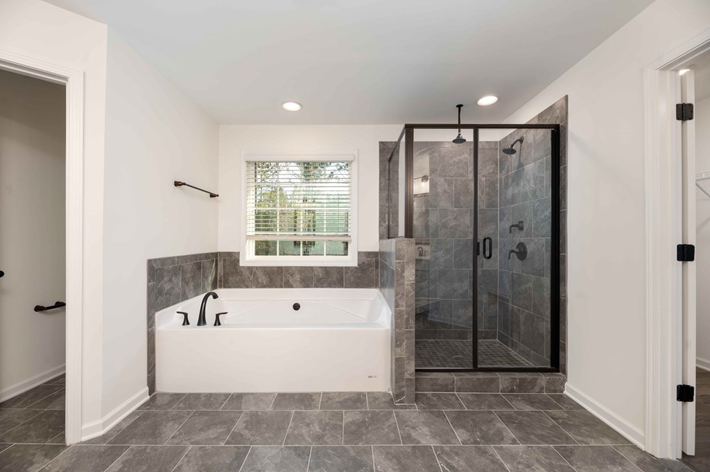 Fortson, Georgia, 31808, United States, 5 Bedrooms Bedrooms, ,5 BathroomsBathrooms,Residential,For Sale,1940989
