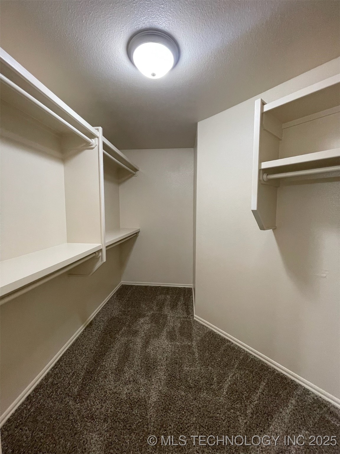 Tahlequah, Oklahoma, 74464, United States, 6 Bedrooms Bedrooms, ,8 BathroomsBathrooms,Residential,For Sale,1932775