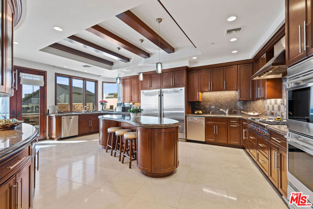 Malibu, California, 90265, United States, 3 Bedrooms Bedrooms, ,4 BathroomsBathrooms,Residential,For Sale,1855948