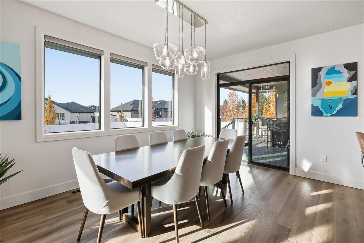 Spokane, Washington, 99208, United States, 5 Bedrooms Bedrooms, ,3 BathroomsBathrooms,Residential,For Sale,1992809