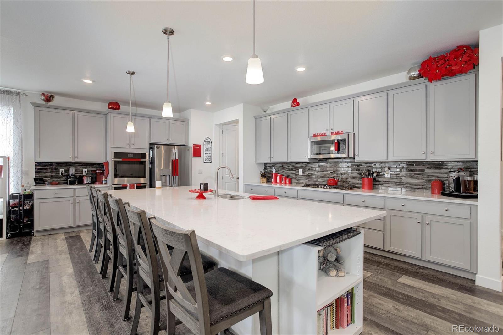Aurora, Colorado, 80016, United States, 5 Bedrooms Bedrooms, ,2 BathroomsBathrooms,Residential,For Sale,1819057