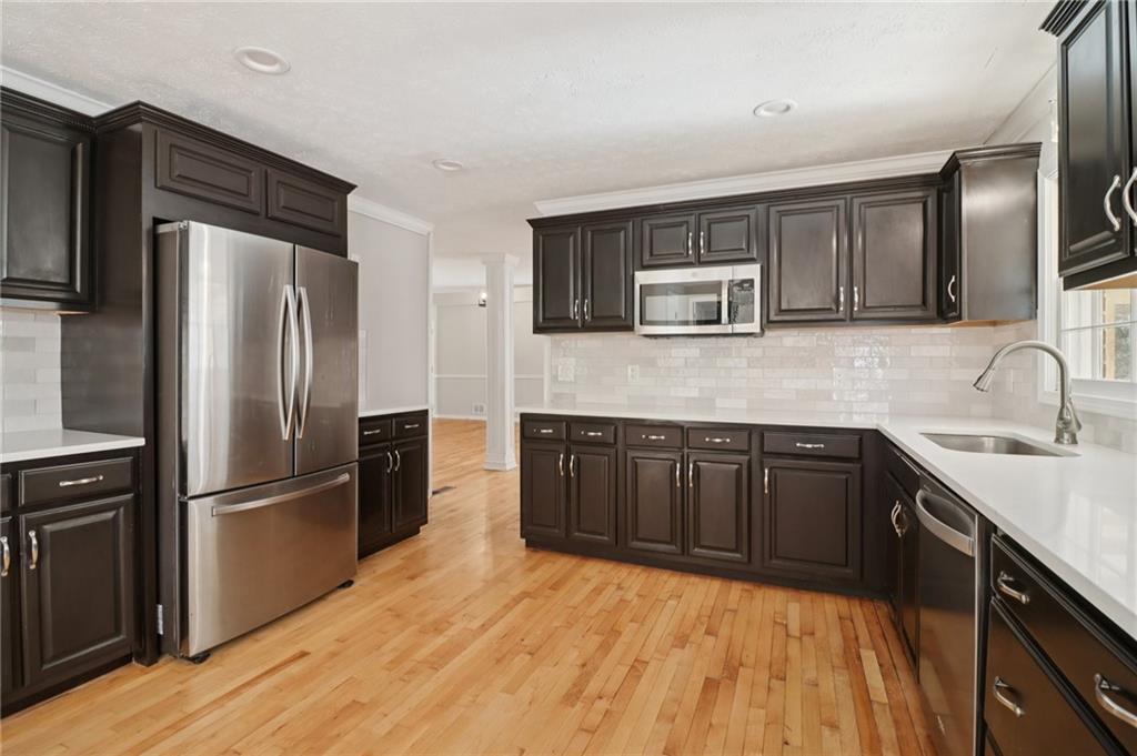 Smyrna, Georgia, 30082, United States, 6 Bedrooms Bedrooms, ,3 BathroomsBathrooms,Residential,For Sale,2002854