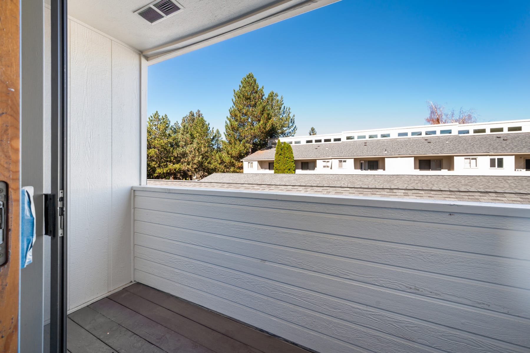  1050 NE Butler Market #APT 3 Bend, OR 97701 - 物件實景