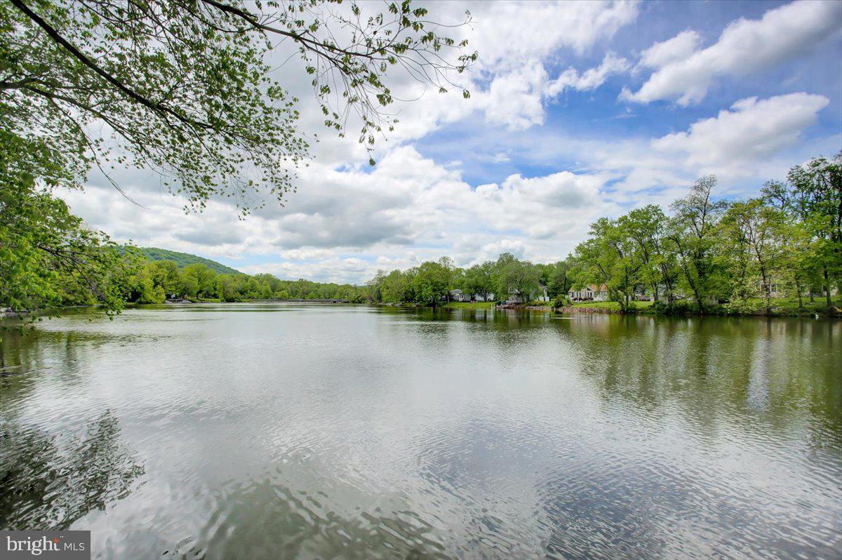 Fairfield, Pennsylvania, 17320, United States, 5 Bedrooms Bedrooms, ,4 BathroomsBathrooms,Residential,For Sale,1804551