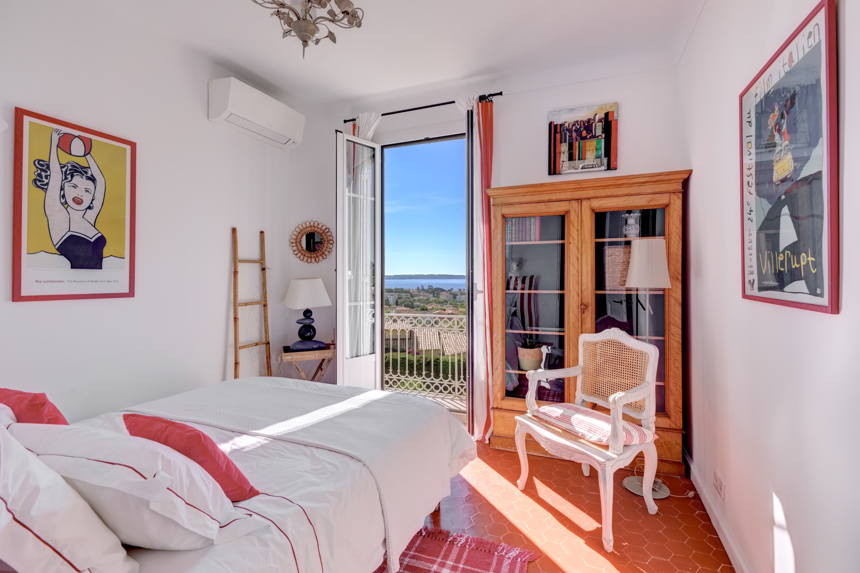  Golfe-Juan sea view villa with swimming pool, guest studio and panoramic views … - 物件實景